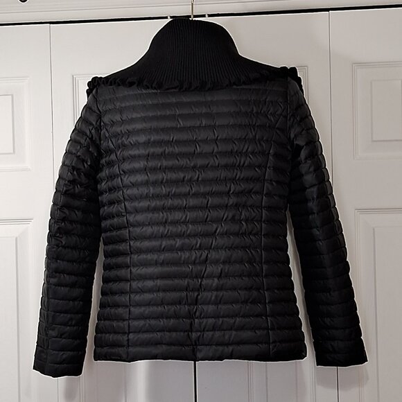 Micheal Kors puffer jacket - Picture 3 of 12